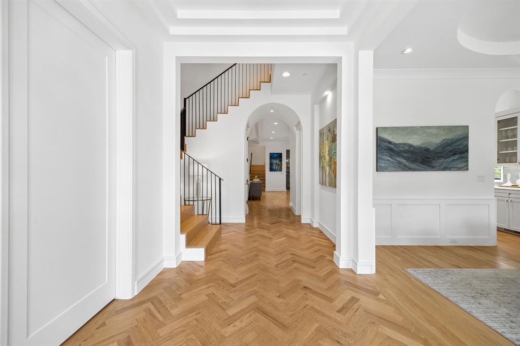 4437 Grassmere Lane