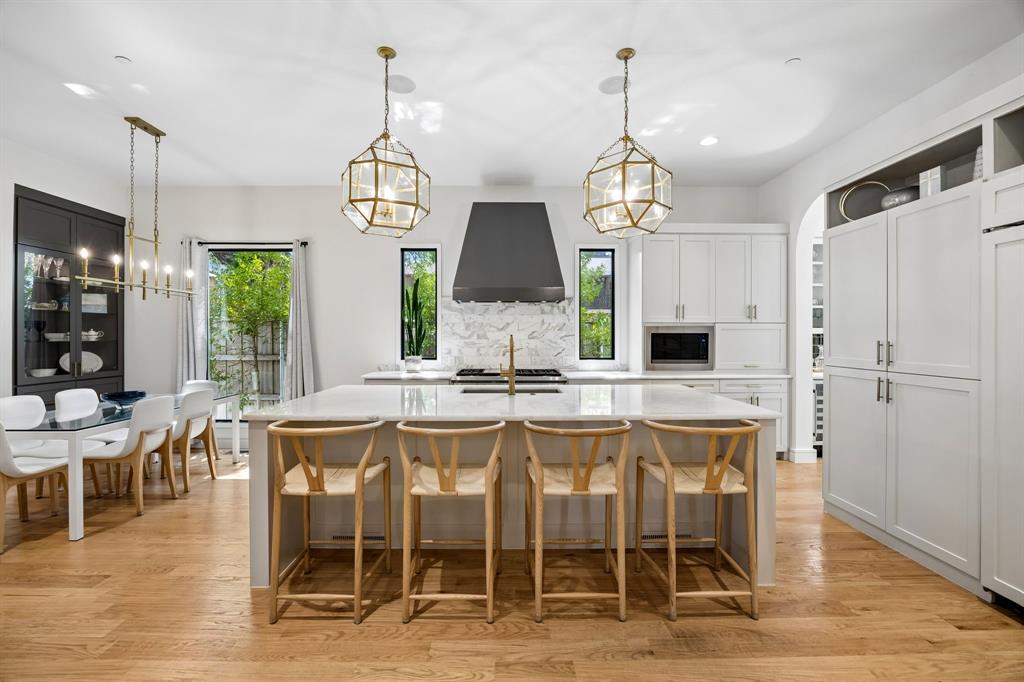 4437 Grassmere Lane