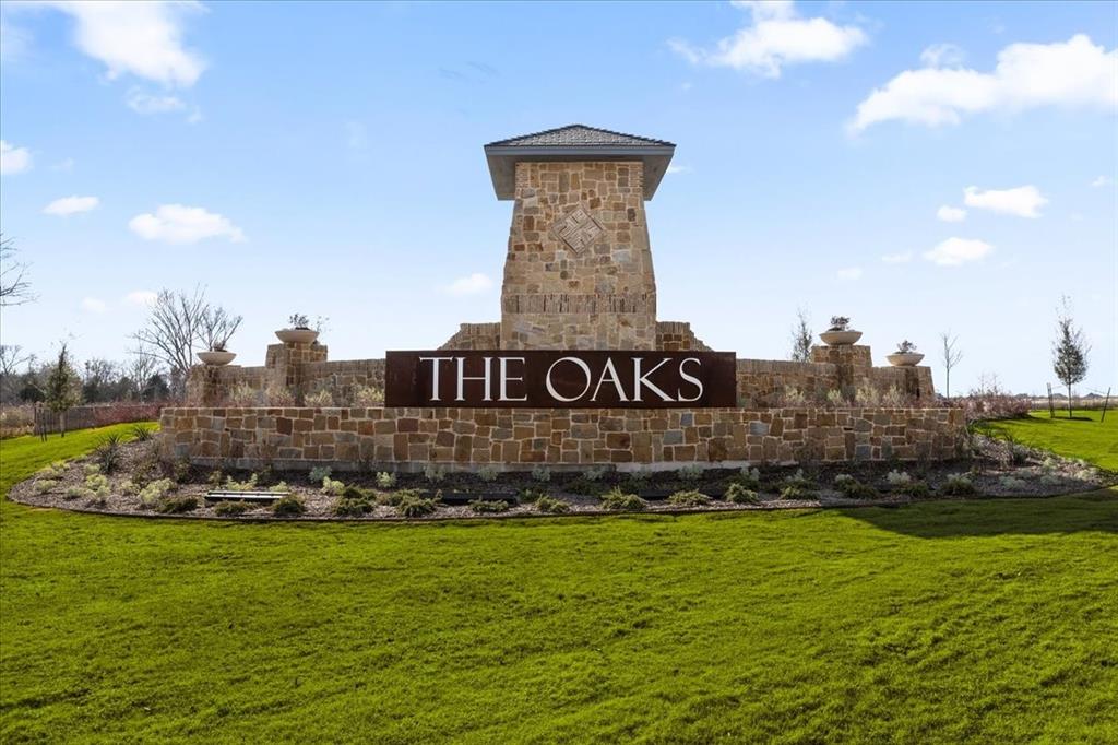 The Oaks - Residential