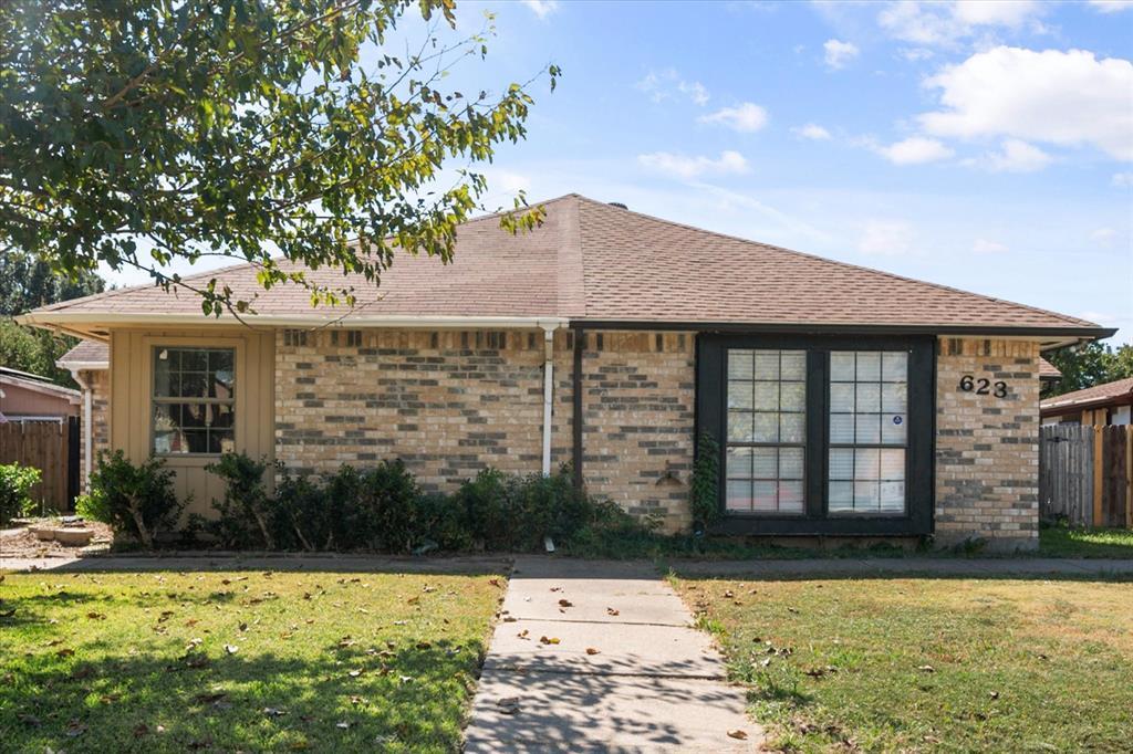 621 Stonehenge Drive
