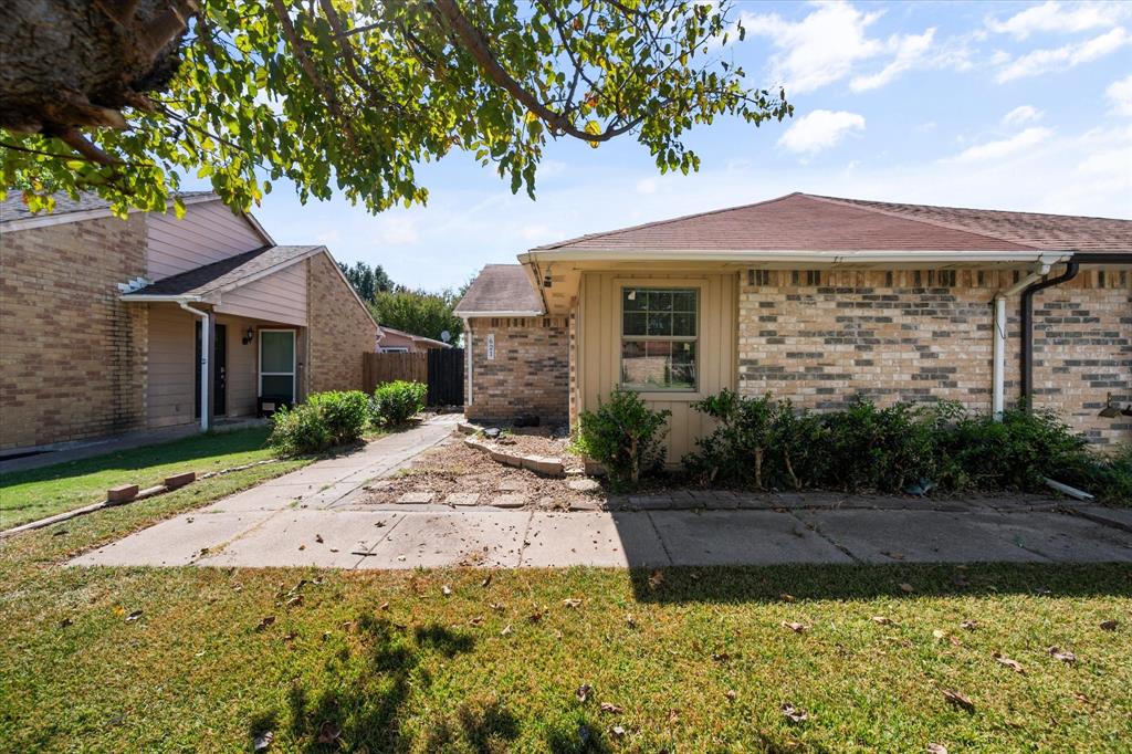 621 Stonehenge Drive