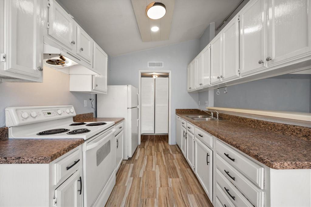 Park Square Rev - Residential