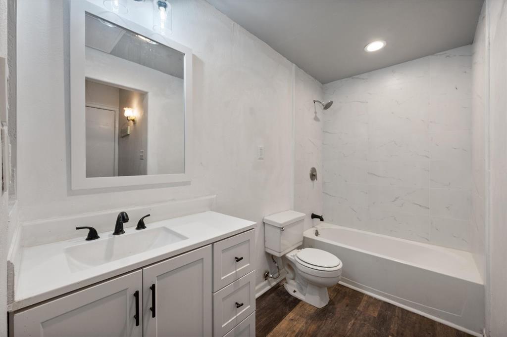 Park Square Rev - Residential