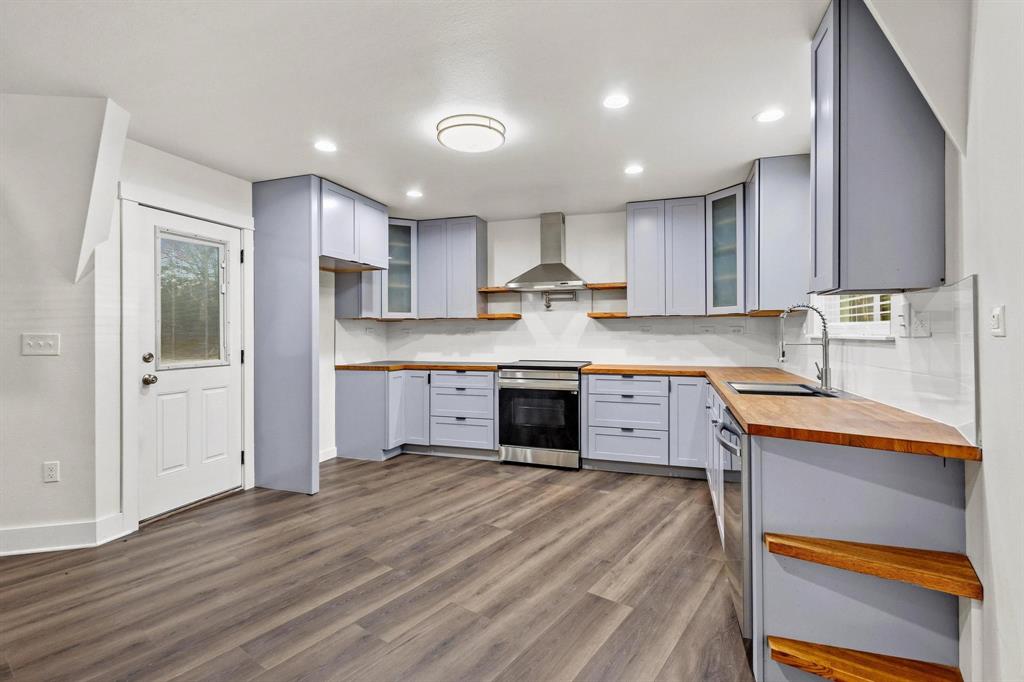 TOBY THOMAS - Residential