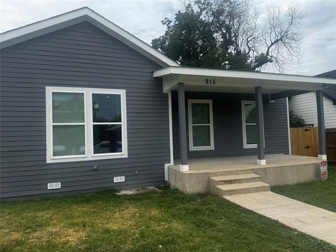 915 E Humbolt Street Fort Worth TX 76104
