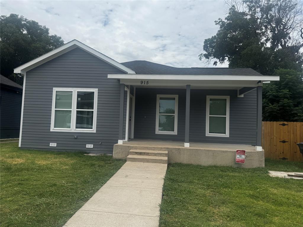 915 E Humbolt Street