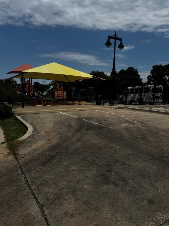 915 E Humbolt Street