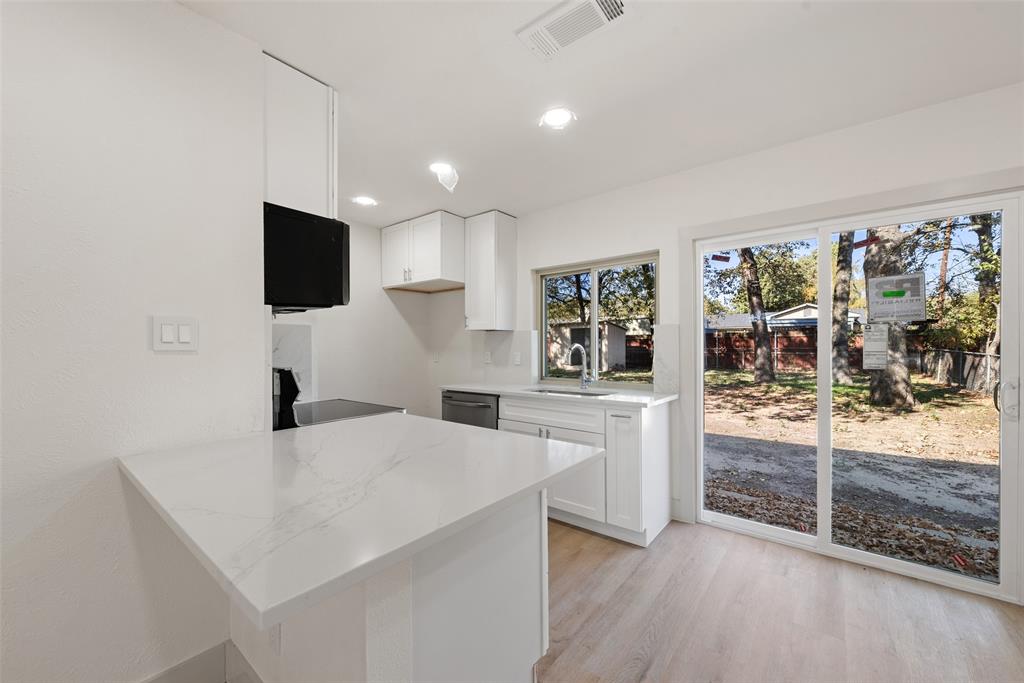 Freeway Forest 2 - Residential