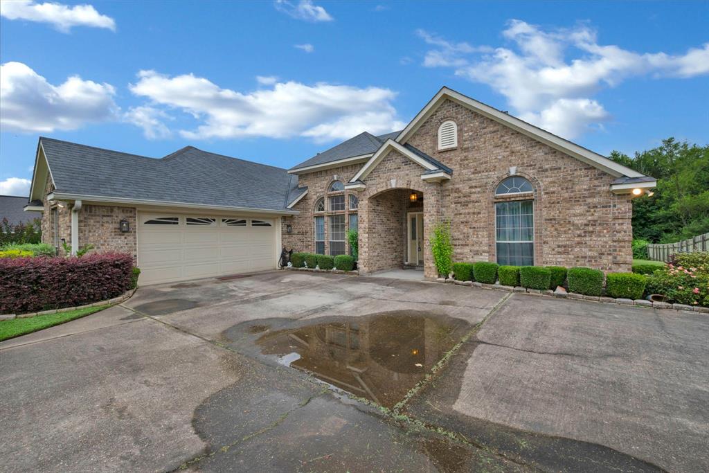 Eagles Nest - Residential