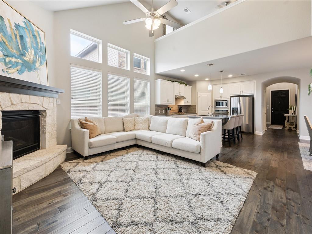 1510 White Squall Trail