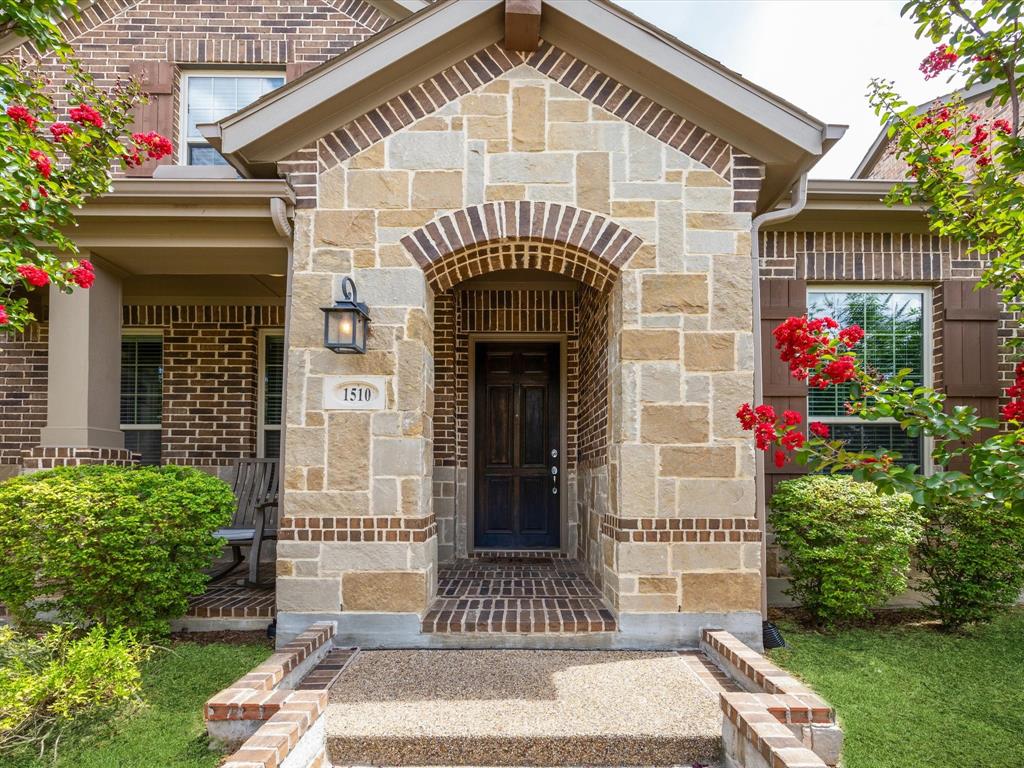 1510 White Squall Trail