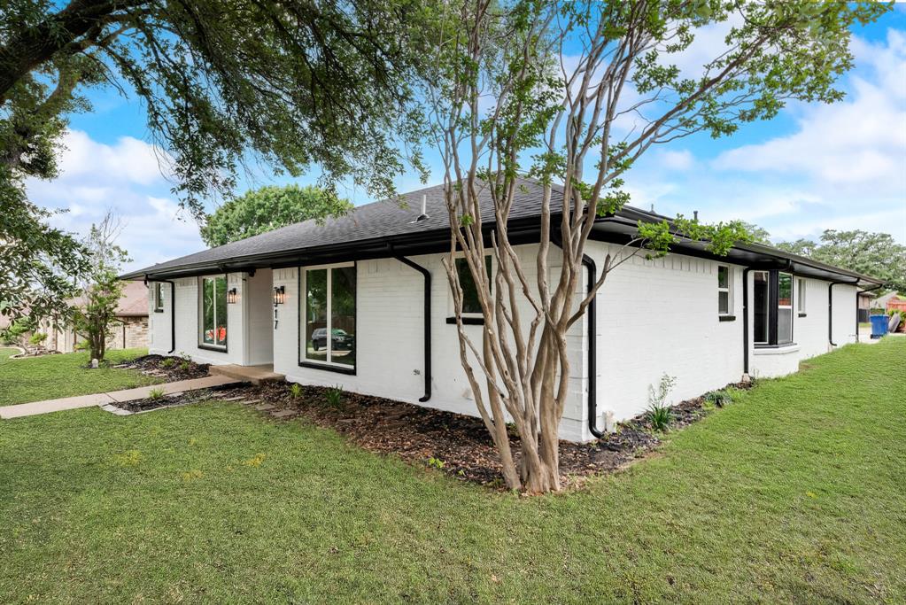 2517 Country Club Parkway