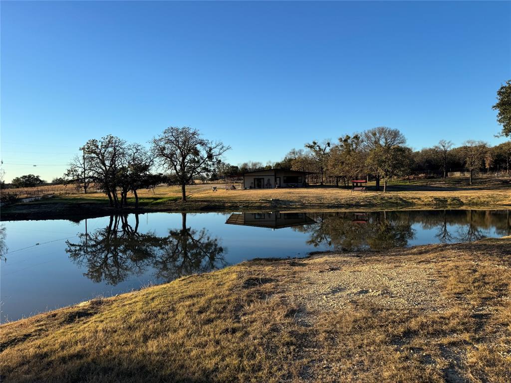 Duffau Creeks Estate - Farm