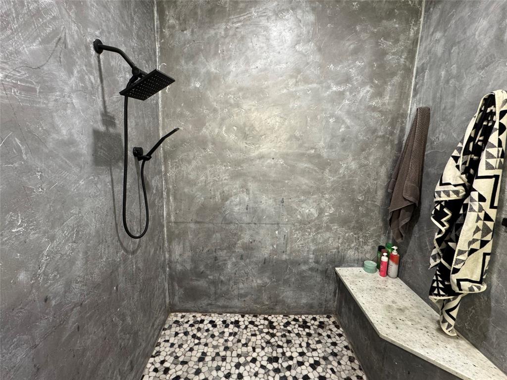 Duffau Creeks Estate - Farm