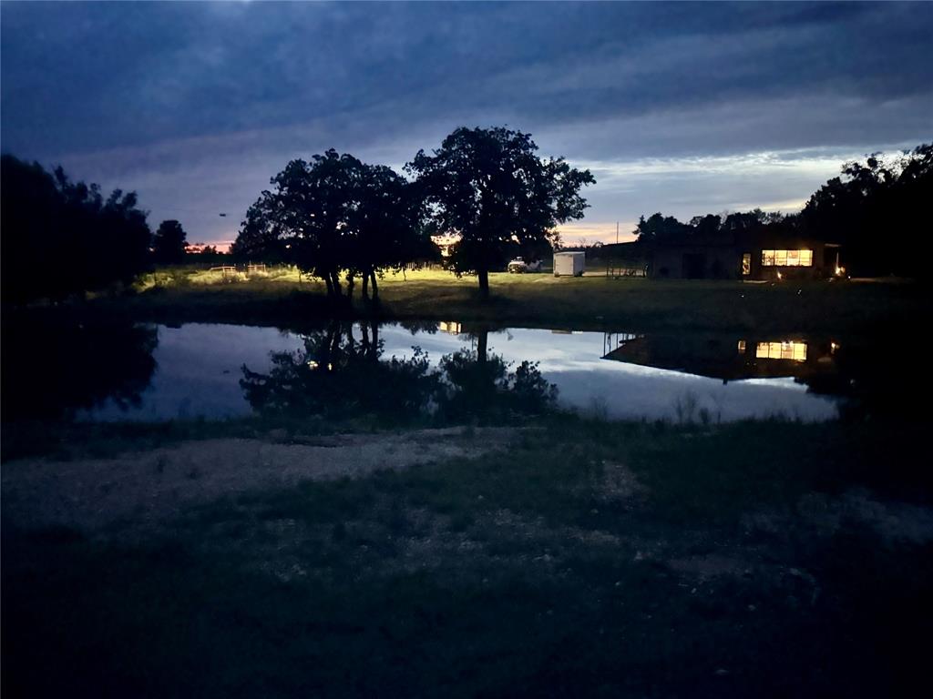 Duffau Creeks Estate - Farm