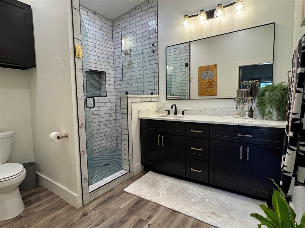 Duffau Creeks Estate - Farm