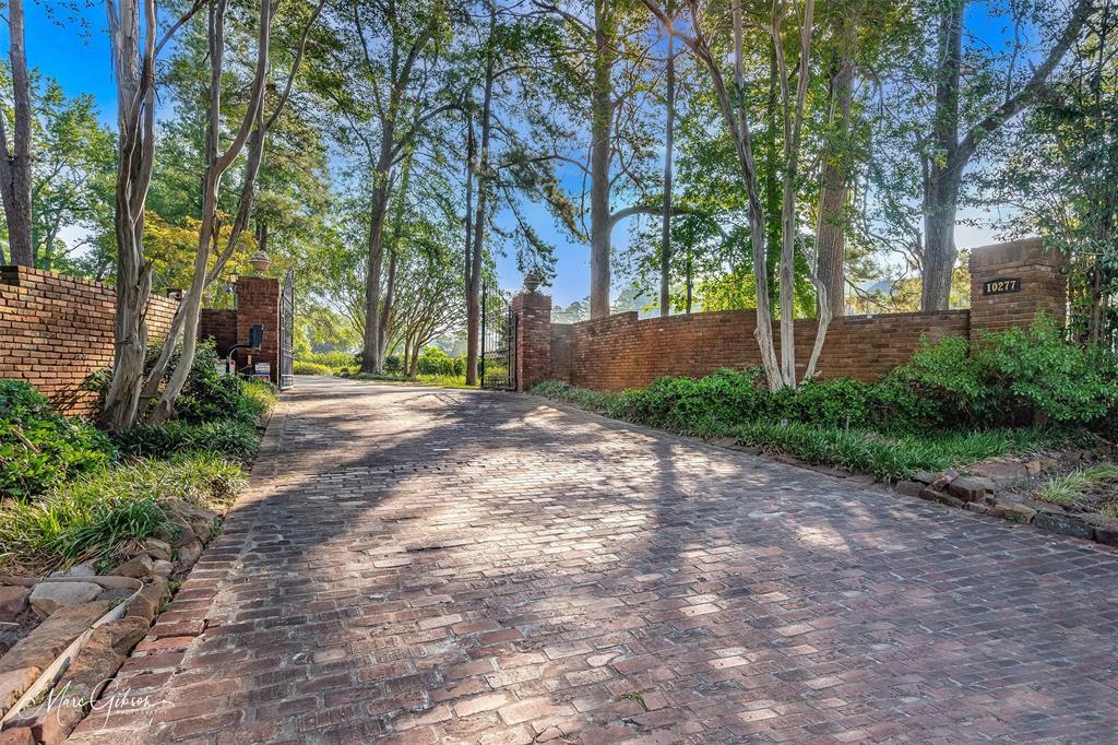 T. 16 N., R. 13 W. - Residential