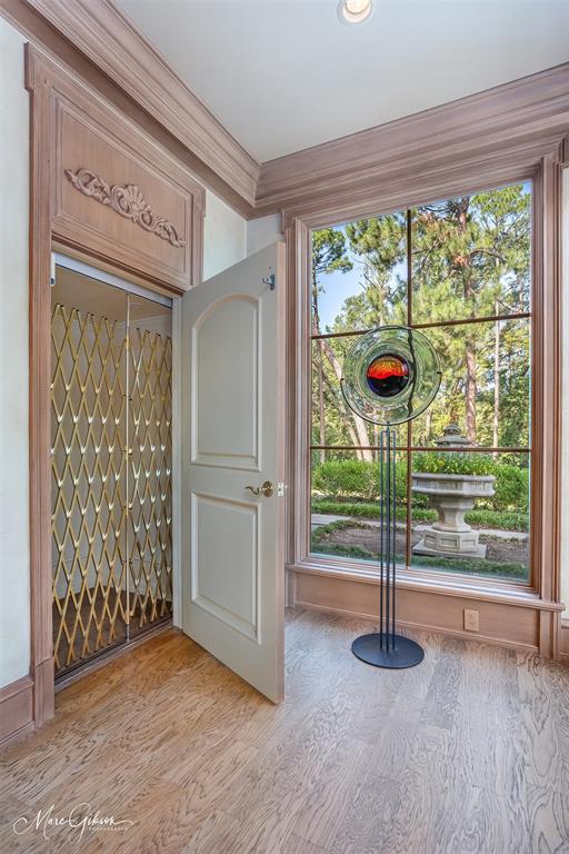 T. 16 N., R. 13 W. - Residential