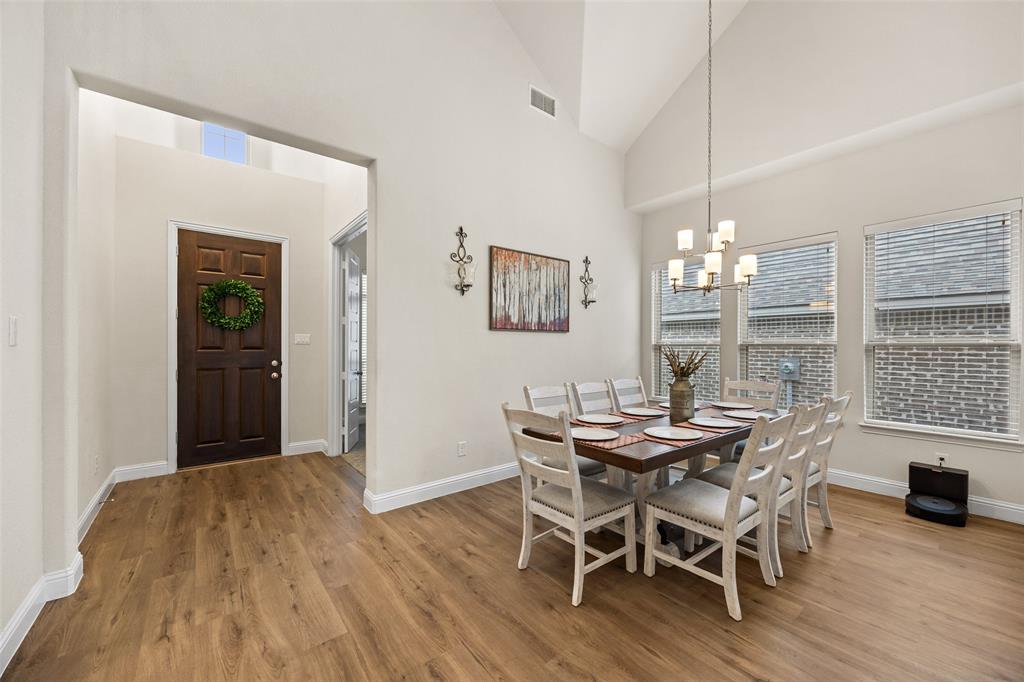 2506 Williamsburg Drive