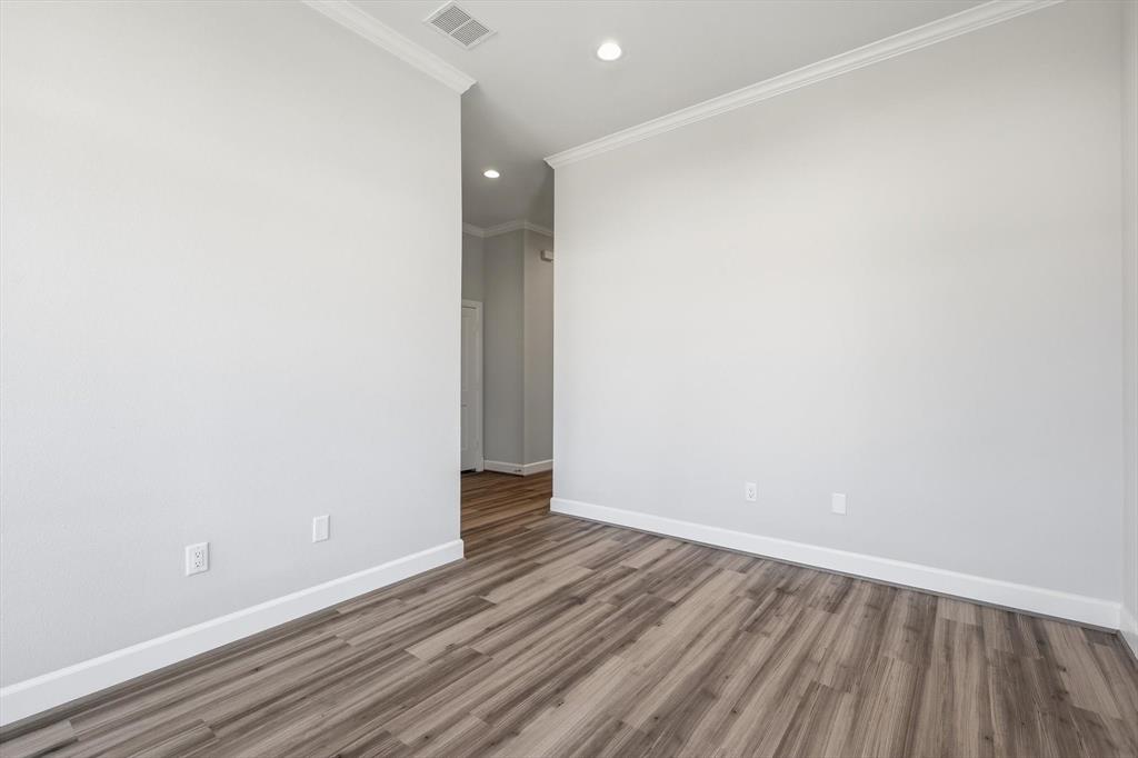 Monarch Crossing - Commercial Sale