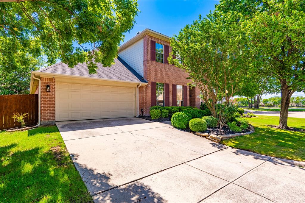 9 Lake Circle Drive