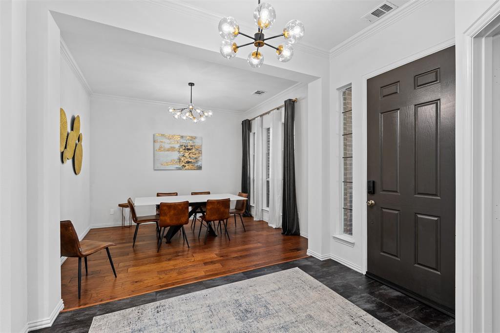 9 Lake Circle Drive