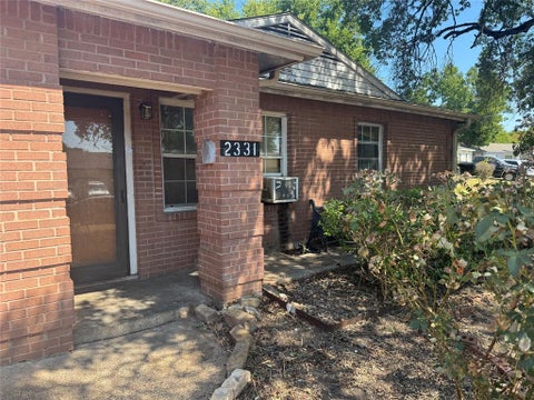 Photo of 2331 Talco Drive, Dallas, TX 75241 (MLS # 21371479)