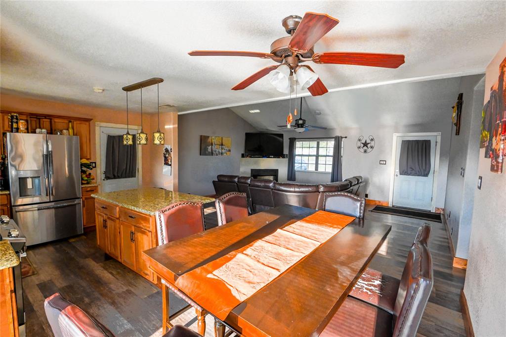 9261 Texas Highway 19 N
