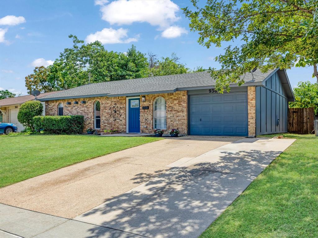 936 Elmwood Drive