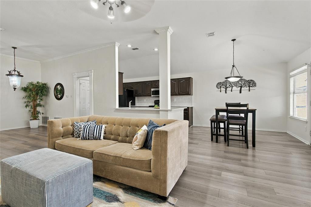 1024 Hiawatha Court