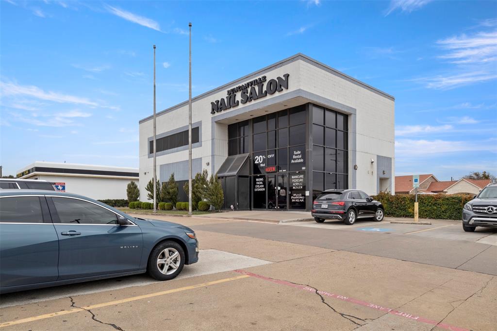 220 S Cedar Ridge Drive