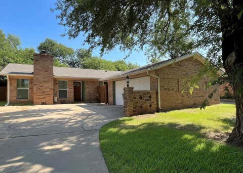 Photo of 413 Oxford Drive, Sherman, TX 75092 (MLS # 21363642)