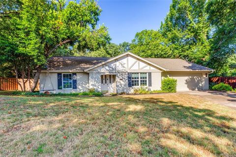 1602 Craighton Court Arlington TX 76012