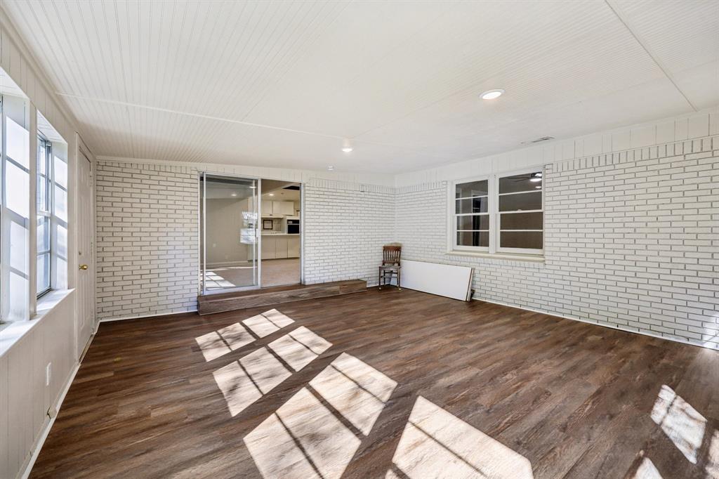 Mc Knight Manor Add - Residential