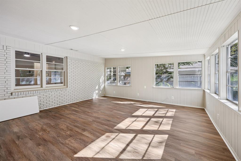 Mc Knight Manor Add - Residential