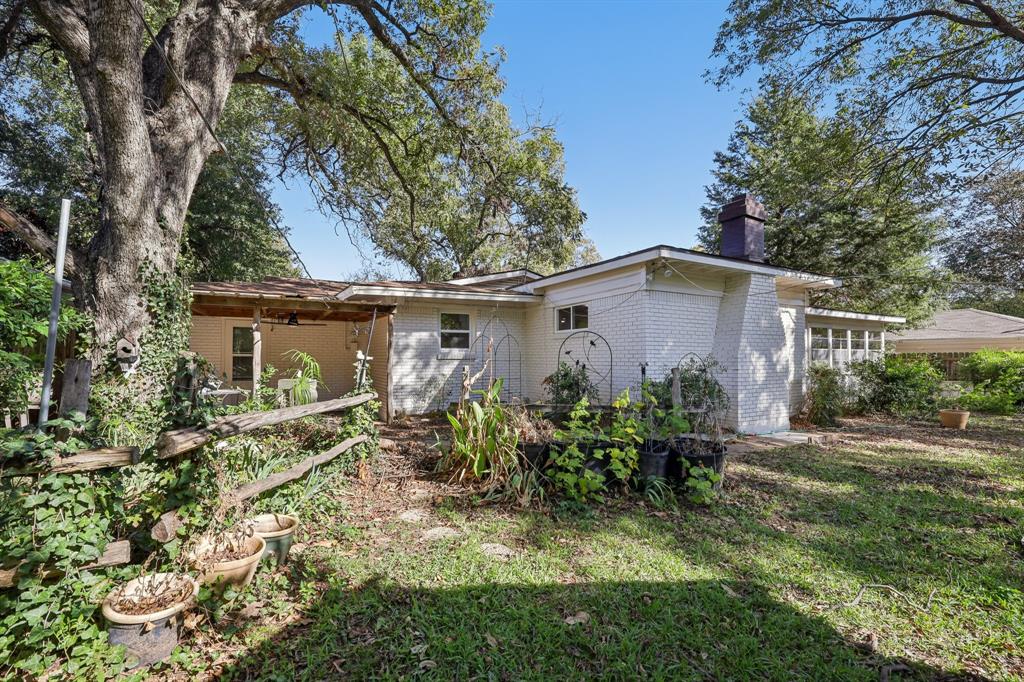 Mc Knight Manor Add - Residential