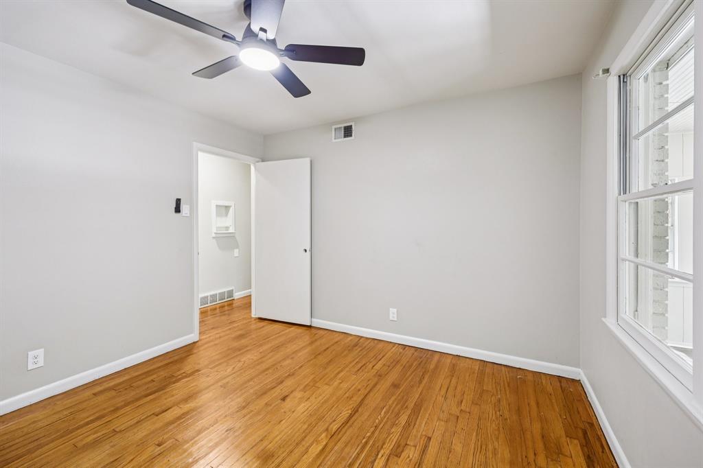 Mc Knight Manor Add - Residential