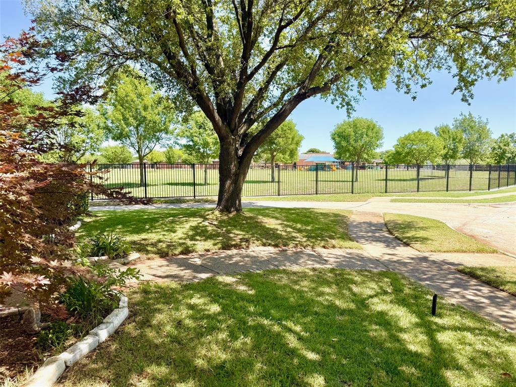 5425 Wood Creek Lane