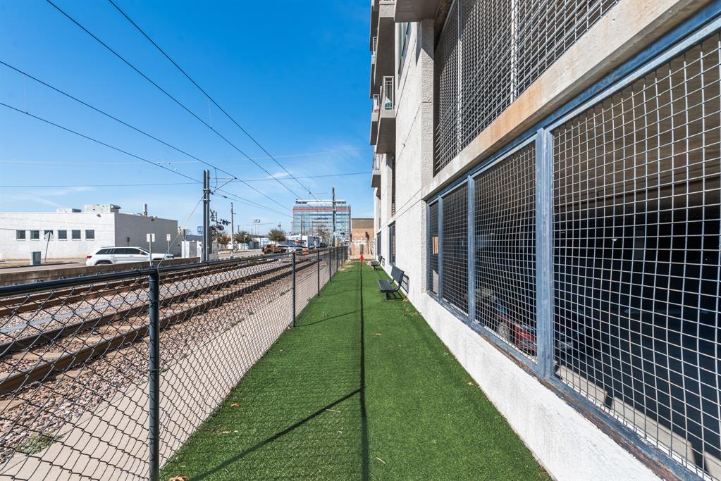 5609 Smu Boulevard 207