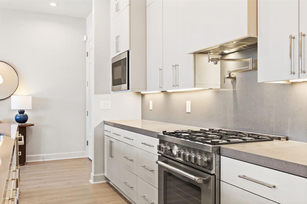 Mansfield R A - Residential