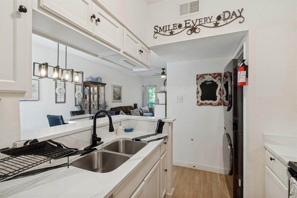 One Orleans Place Condos Ph01&03 - Residential