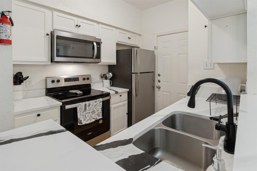 One Orleans Place Condos Ph01&03 - Residential