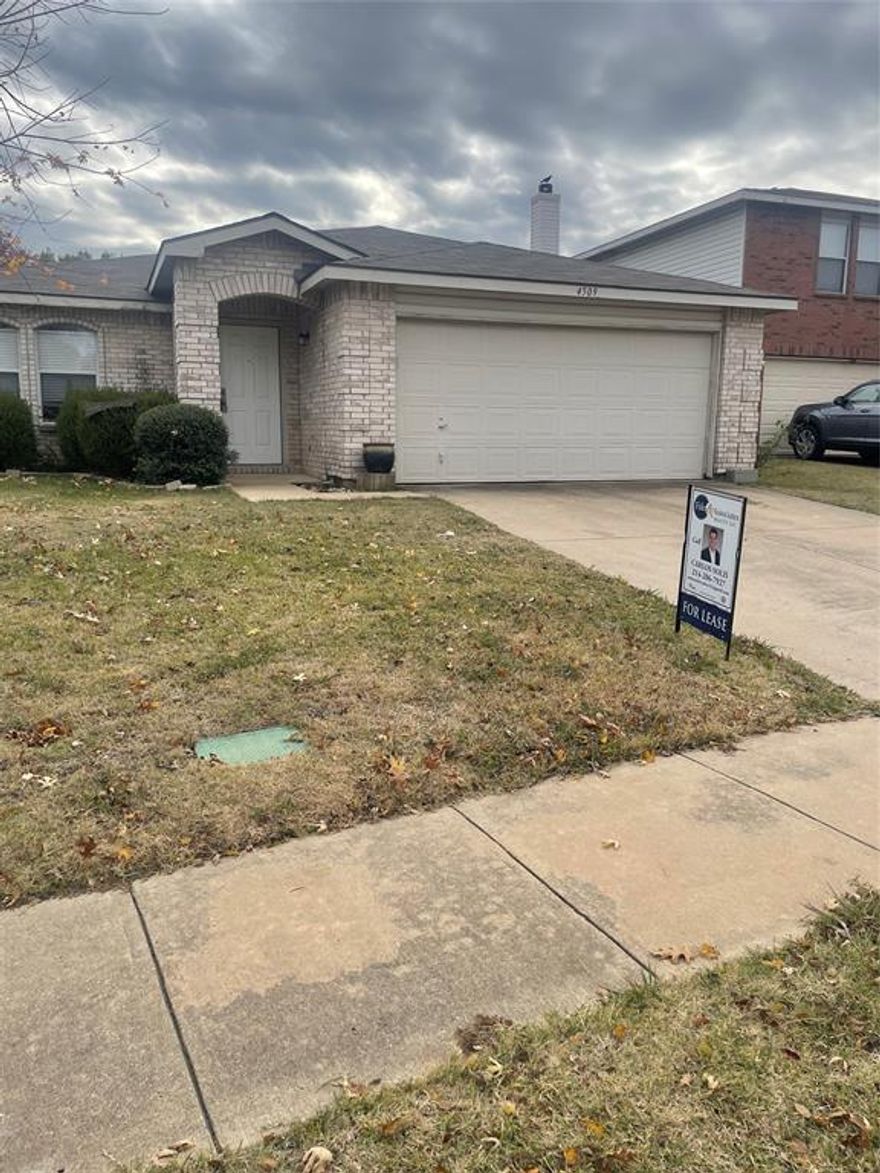 Beautiful home recently updated. Updates include a fresh coat of paint through the home as well as new carpet and GRANITE countertops. Two of the bedrooms give you plenty of space while The Primary suite is privately located at the back of the house and has extra large walk in closet with an on suite. The home welcomes you with an open living room and dining area that will take you to the heart of the home, The Kitchen. Recently updated with a farm sink and granite countertops, the kitchen gives you ample space for those aspiring chefs. Continuing towards the back, you will find the secondary living room. This one is a little more private. There you will find the brick fireplace. You will end your tour with a spacious backyard.
Great location! Make this your next home!