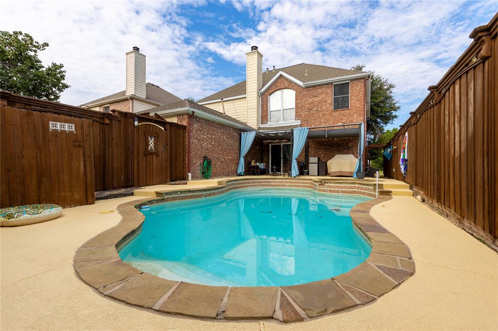6862 Richmond Drive