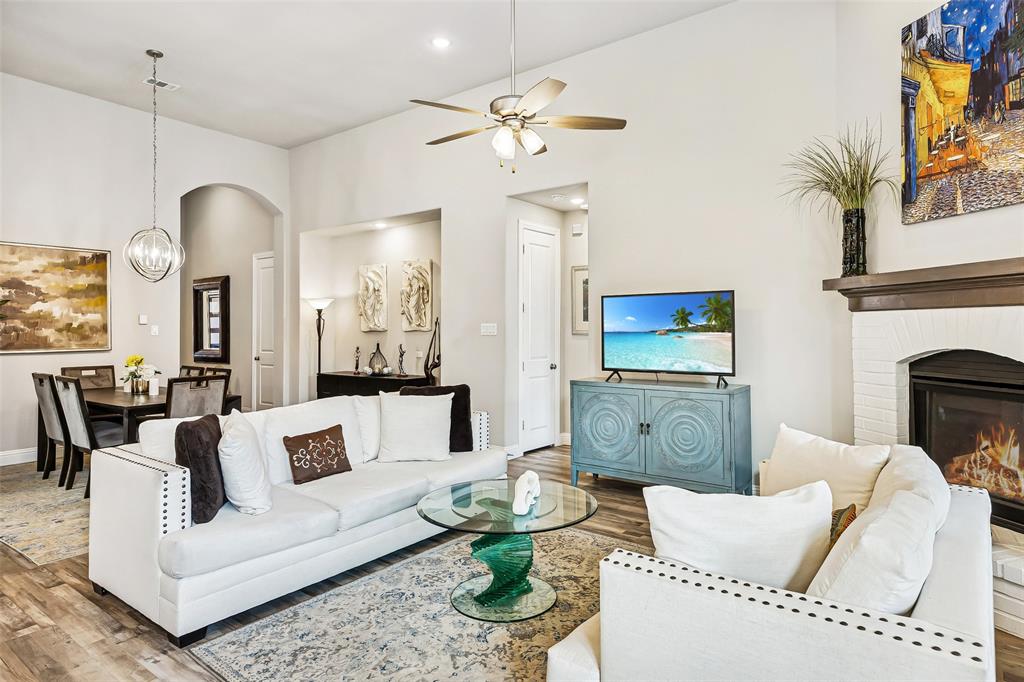 950 Gentle Knoll Lane