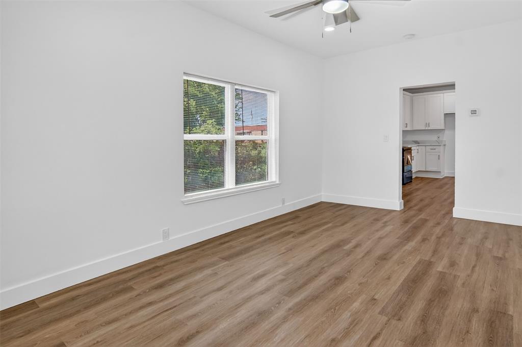 402 W Trammell Avenue