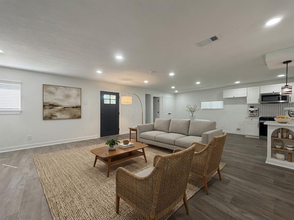 1424 E Parker Road