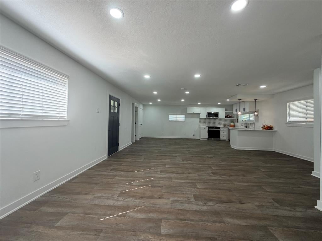 1424 E Parker Road