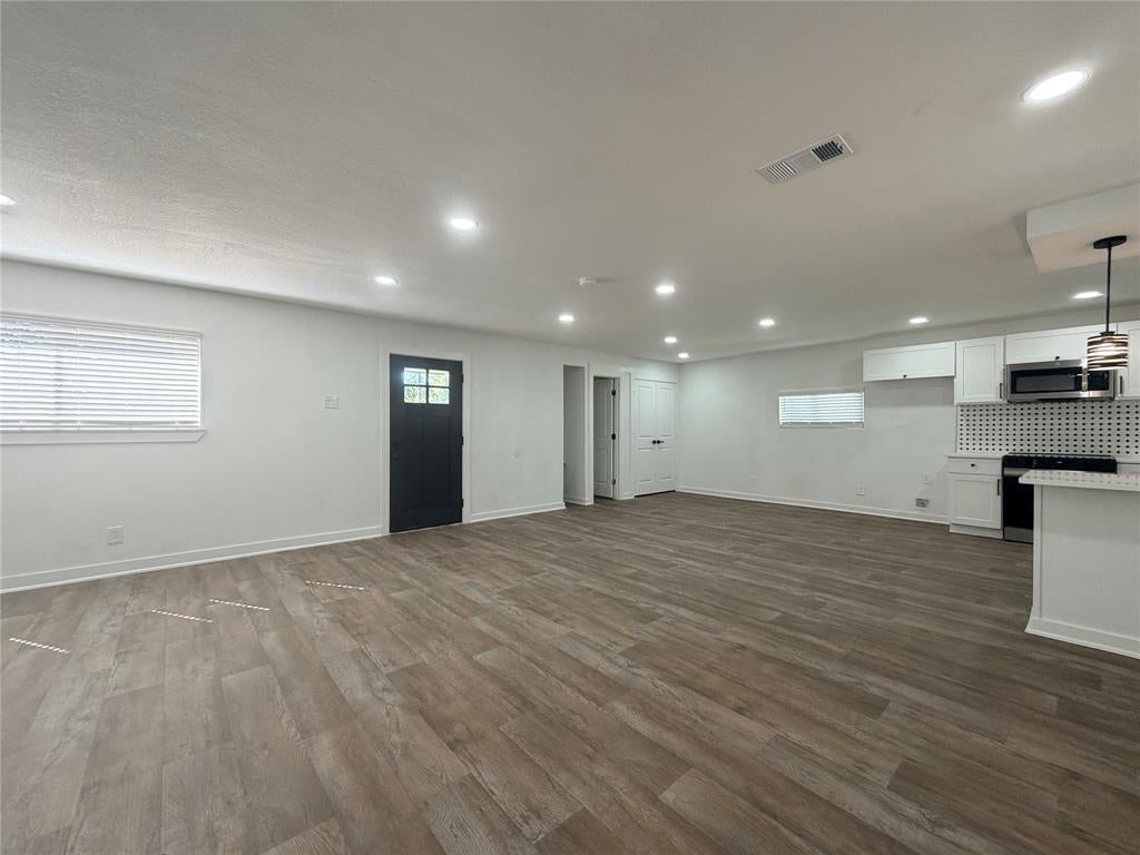 1424 E Parker Road