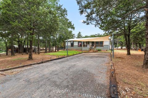 A home in Pottsboro